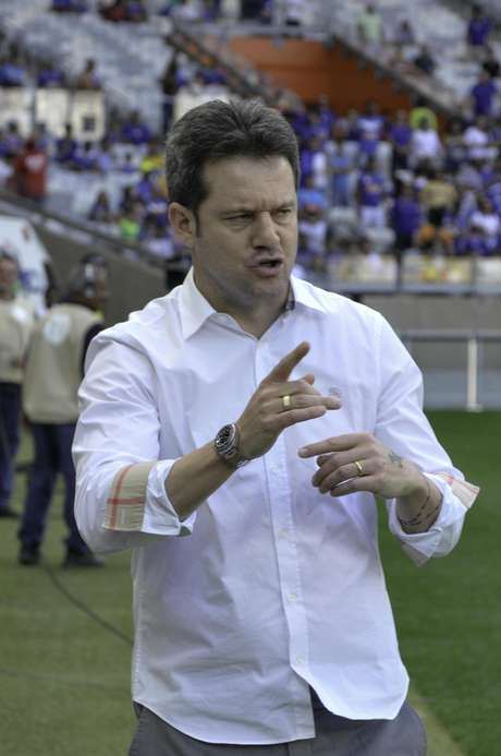 Técnico Argel Fucks fez sua estreia no comando do Internacional neste domingo Técnico Argel Fucks fez sua estreia no comando do Internacional neste domingo