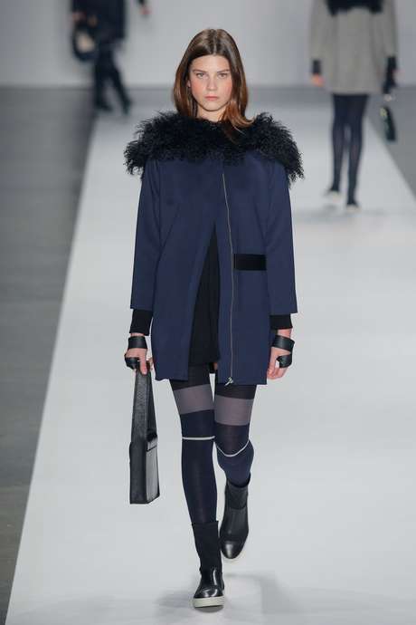 Jaquetas com cores fortes marcam peças de Gloria Coelho no SPFW Jaquetas com cores fortes marcam peças de Gloria Coelho no SPFW