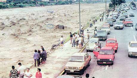 El huracán Gilberto llegó a tierra el 14 de septiembre de 1988, en la península de Yucatán, provocó inundaciones en la parte noreste del país y su consecuencia fueron 202 muertes. La zona de su influencia fue de 250 km. También afectó a Campeche y a Monterrey, provocando el desbordamiento del río Santa Catarina. Las pérdidas se cuantifican en 10 billones de dólares.