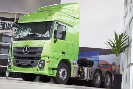 Novo Actros conta com a tecnologia FleetBoard de série Novo Actros conta com a tecnologia FleetBoard de série