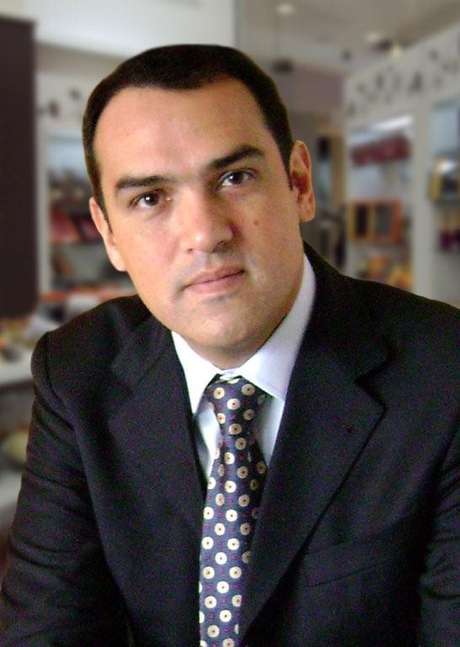 Wallace Tonon criou rede de franquias após observar vendedor de fondue na frente de uma feira de móveis em Belo Horizonte Wallace Tonon criou rede de franquias após observar vendedor de fondue na frente de uma feira de móveis em Belo Horizonte
