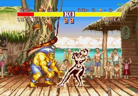 O cenário do personagem brasileiro da série, Blanka (que já tem um nome controverso), é ilustrado por uma espécie de vila na Amazônia, cujo símbolo máximo é uma cobra enrolada em uma árvore O cenário do personagem brasileiro da série, Blanka (que já tem um nome controverso), é ilustrado por uma espécie de vila na Amazônia, cujo símbolo máximo é uma cobra enrolada em uma árvore
