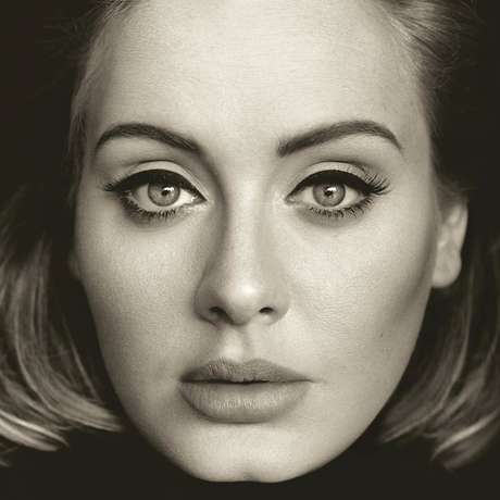 Lançado em novembro de 2015, o terceiro álbum de Adele é, como ela mesma define, um “disco para fazer as pazes” Lançado em novembro de 2015, o terceiro álbum de Adele é, como ela mesma define, um “disco para fazer as pazes”