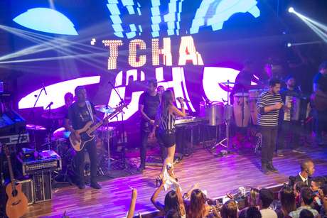 Cafajeste Thaeme E Thiago Ao Vivo Fas De Thaeme E Thiago Acompanham Show Do Sofa De Casa