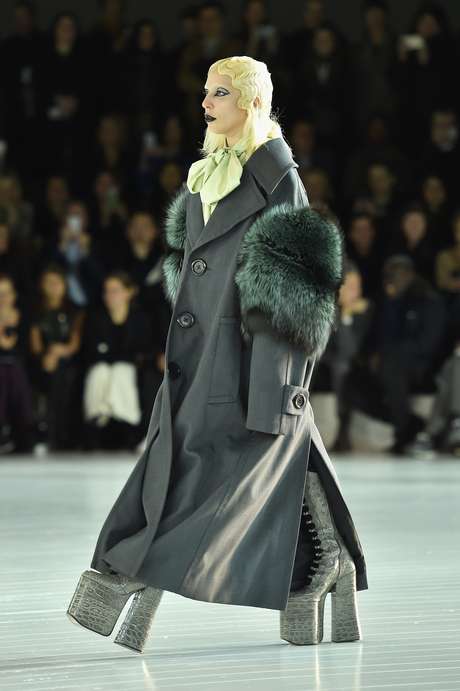 Gaga em desfile no NYFW 2016 Gaga em desfile no NYFW 2016