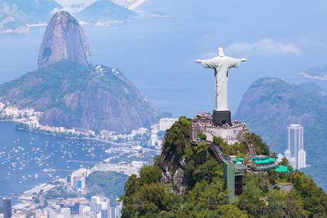 Cristo Redentor é uma das Sete Maravilhas do Mundo Moderno Cristo Redentor é uma das Sete Maravilhas do Mundo Moderno