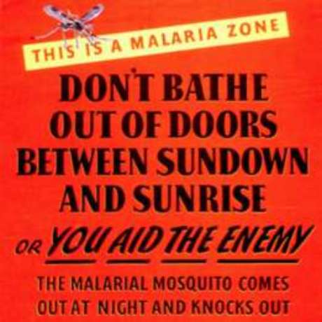 Cartaz americano sugeria "não se banhar fora de casa entre o pôr e o nascer do sol" por causa de mosquito Cartaz americano sugeria "não se banhar fora de casa entre o pôr e o nascer do sol" por causa de mosquito