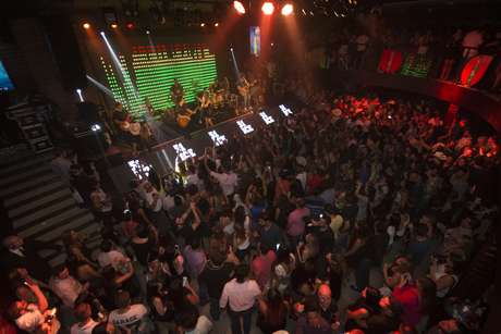 Guga W Gerchmann / Divulgação Não há como negar: Loubet chegou chegando e o show de lançamento do seu segundo CD/DVD mostrou que o moço já viciou o coração dos paulistas na pegada Made in Roça