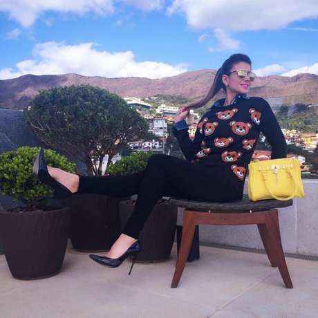 Cantora desde 1993, a musa só conheceu o sucesso real em 2005 após gravar a música Ave Maria Natureza para a telenovela América, da Rede Globo Cantora desde 1993, a musa só conheceu o sucesso real em 2005 após gravar a música Ave Maria Natureza para a telenovela América, da Rede Globo
