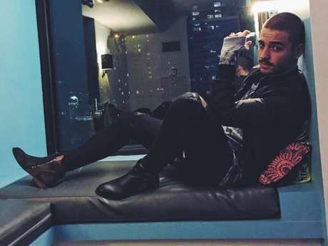 O artista foi destaque na MTV Europe Music Awards na categoria Melhor Artista Latino-Americano e indicado no Grammy Latino, como Artista Revelação O artista foi destaque na MTV Europe Music Awards na categoria Melhor Artista Latino-Americano e indicado no Grammy Latino, como Artista Revelação