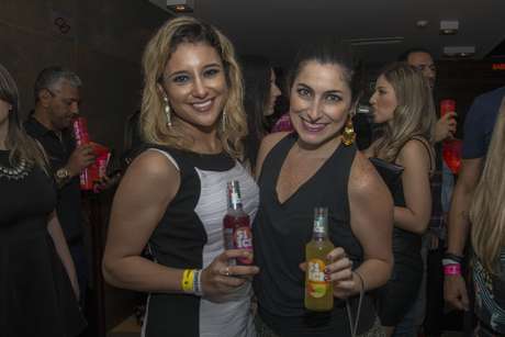 Guga W Gerchmann / Divulgação O clima, a princípio descontraído, esquentou de vez por volta da 1h30, quando foi exibido um comercial da 51 ICE, seguido da chegada do ídolo sertanejo que todos aguardavam