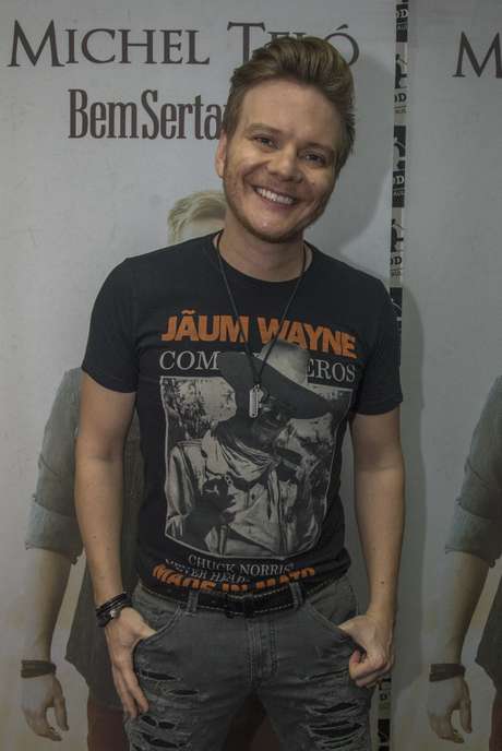 Guga W Gerchmann / Divulgação “Obrigado a Wood’s, obrigado São Paulo e obrigado ao pessoal do Terra que tá fazendo a transmissão ao vivo, possibilitando que o mundo inteiro nos assista”, agradeceu Teló ao final do show