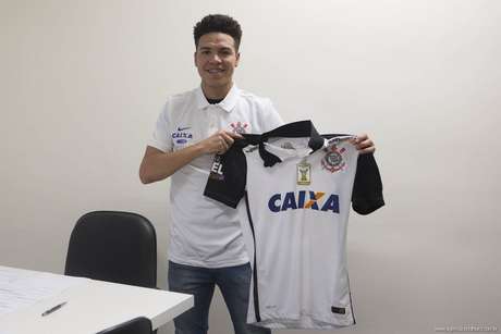 Após comprar 70% de Marquinhos, Corinthians vê grupo pronto