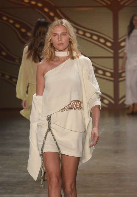 Celina Locks no desfile da Lilly Sarti Celina Locks no desfile da Lilly Sarti