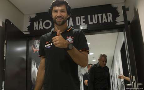 Presidente do Corinthians explica venda de Felipe: 'Não dá para deter'
