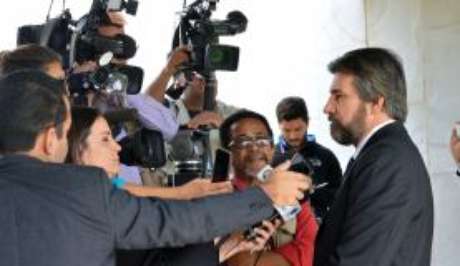 Para Valdir Raupp, as provas apresentadas s&atilde;o fr&aacute;geis e insuficientes para o indiciamento