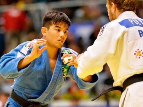 Charles Chibana foi eliminado logo em sua primeira luta na Rio-2016 (Foto: CBJ) Charles Chibana foi eliminado logo em sua primeira luta na Rio-2016 (Foto: CBJ)