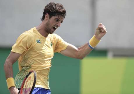 Thomaz Bellucci vence por desistência do adversário (Foto: Jorge Rodrigues/Eleven/Lancepress!) Thomaz Bellucci vence por desistência do adversário (Foto: Jorge Rodrigues/Eleven/Lancepress!)