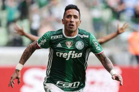 Barrios abriu o placar na vitória palmeirense, mas deixou o campo machucado (Foto:Ale Cabral/LANCE!Press) Barrios abriu o placar na vitória palmeirense, mas deixou o campo machucado (Foto:Ale Cabral/LANCE!Press)