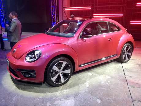 Volkswagen lanza ediciones especiales de Beetle