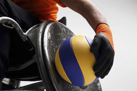 iStock / Divulgação Atualmente, são 28 esportes reconhecidos, entre eles atletismo, biatlo, natação, judô, futebol, ciclismo, tênis em cadeira de rodas, levantamento de peso e tiro. Neste ano, canoagem e triatlo farão sua estreia nos Jogos Paralímpicos Rio 2016