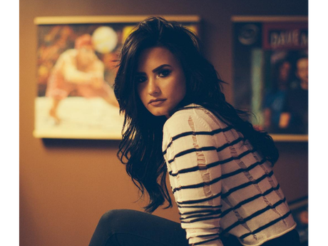 Reprodução, Instagram / PureBreak Demi Lovato é acusada de plágio em "Stars", uma das músicas do álbum "Confident"