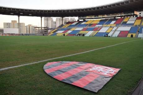 Flamengo jogará contra a Ponte Preta no estádio Kleber Andrade, no Espírito Santo (Foto: Divulgação)