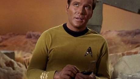 CBS/GETTY O comunicador do capitão Kirk foi uma espécie de previsão do telefone celular