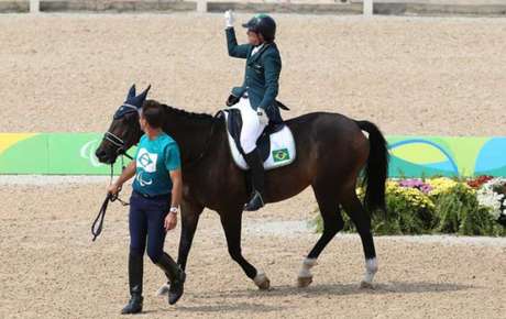 Sérgio Oliva monta Coco Chanel e garante mais um bronze ao Brasil(Foto: Cleber Mendes/MPIX/CPB) Sérgio Oliva monta Coco Chanel e garante mais um bronze ao Brasil(Foto: Cleber Mendes/MPIX/CPB)