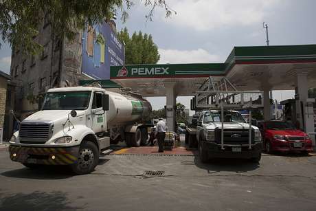 Anuncian aumento de gasolinas para Febrero