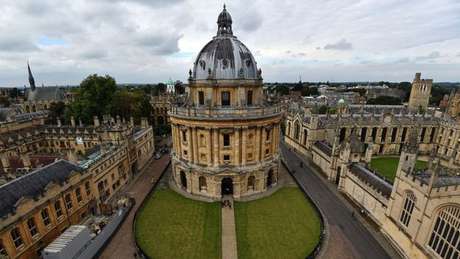 Novo formato do programa vai exigir 'excelência da instituição de ensino' este ano, Oxford foi 1º lugar no ranking mundial das universidades