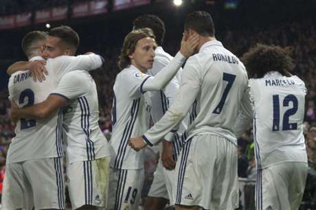 Ronaldo anotou um hat-trick para se tornar maior artilheiro da história do clássico (Foto: AFP) Ronaldo anotou um hat-trick para se tornar maior artilheiro da história do clássico (Foto: AFP)