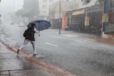 Após tempestade, São Paulo tem o quarto janeiro mais chuvoso