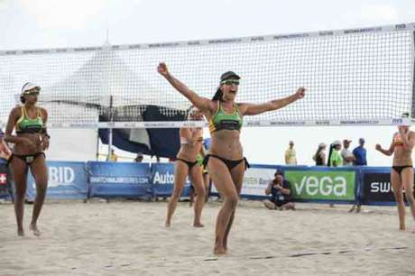 Brasil chega às quartas com quatro duplas (Foto: Divulgação/Swatch Major Series) Brasil chega às quartas com quatro duplas (Foto: Divulgação/Swatch Major Series)