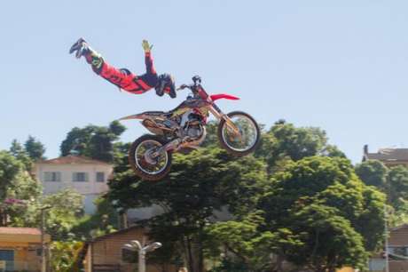 Javier Villegas conquista a terceira edição do Duelo de Motos(Chico Morais)