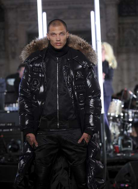 AP Jeremy Meeks tiene las condiciones para brillar como modelo.