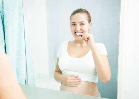 As consultas regulares no dentista devem ser parte do acompanhamento pré-natal. As consultas regulares no dentista devem ser parte do acompanhamento pré-natal.