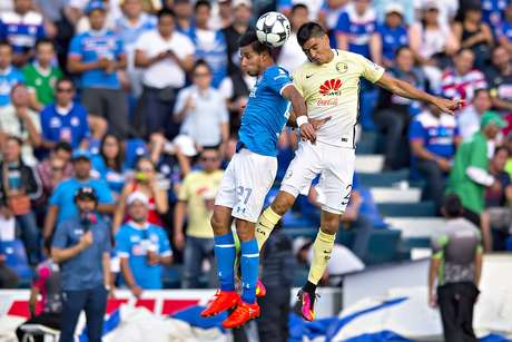 Da Silva, desde lejos ante la polémica de La Volpe y Jémez