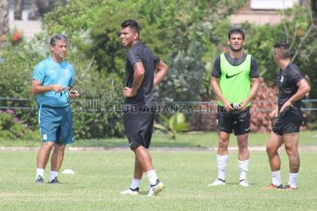 Facebook Alianza Lima Rinaldo Cruzado tendría su segundo debut con Alianza Lima ante Real Garcilaso.