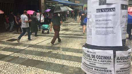 BBC / BBCBrasil.com Para autor da proposta, mudança ajudaria a combater o desemprego