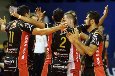 Vôlei Kirin terminou a fase de classificação na quarta colocação (Foto: Fredson Souza / MCV)