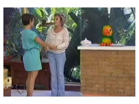 Ana Maria Braga e Louro José quebram louça ao vivo! Ana Maria Braga e Louro José quebram louça ao vivo!
