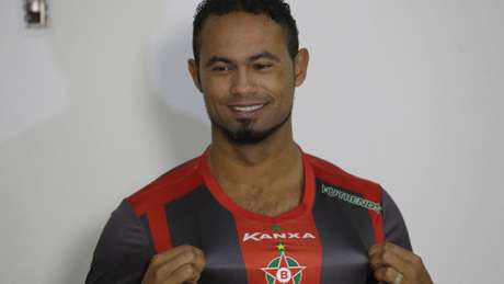 LANCE! Nelson Antoine/AGIF