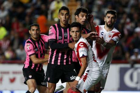 Necaxa gana a Veracruz y asegura la permanencia