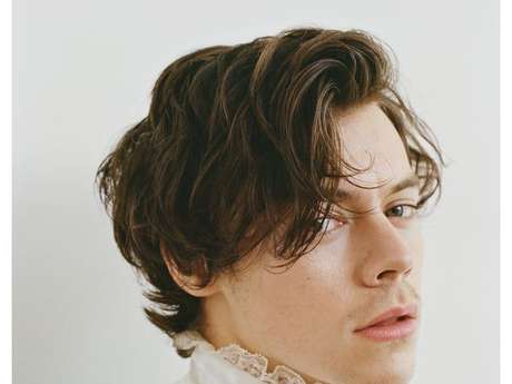 Divulgação / PureBreak Harry Styles é capa da Rolling Stone e fala sobre One Direction, Zayn Malik, Taylor Swift e o seu primeiro disco