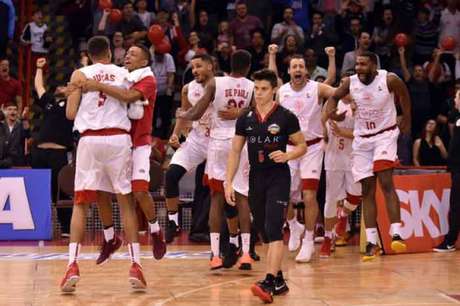Paulistano vence em casa e encara o Franca nas quartas (Foto: João Pires/LNB) Paulistano vence em casa e encara o Franca nas quartas (Foto: João Pires/LNB)