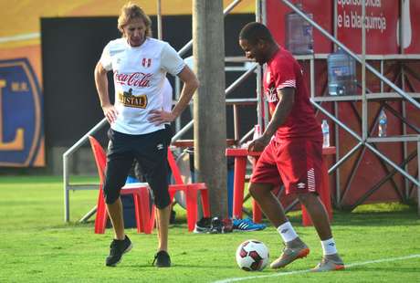 Andina Jefferson Farfán jugó 11 partidos en la Selección Peruana con Ricardo Gareca, en los cuales anotó 5 goles, 3 de ellos en las Eliminatorias Sudamericanas al Mundial de Rusia 2018.
