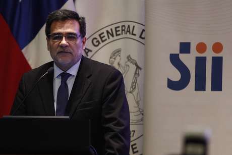 Director defendió potestad del organismo en la presentación de querellas — SII