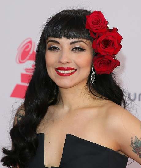 #VIDEO Mon Laferte PIERDE la voz