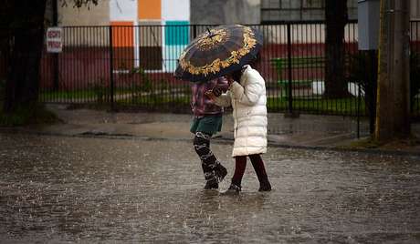 Anuncian que lluvias comenzarían este martes en Atacama — A tomar precauciones